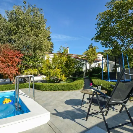 Bloom Garden By Interhome *