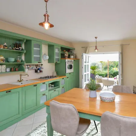 度假居 Bloom Garden By Interhome 希贝尼克