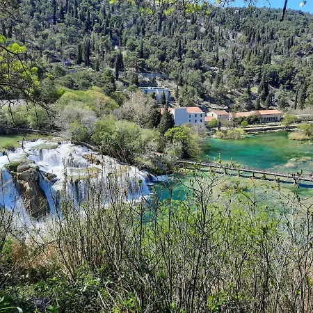 Bloom Garden By Interhome * 希贝尼克