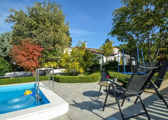 Bloom Garden By Interhome *