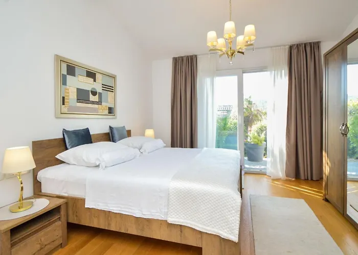 Bloom Garden By Interhome