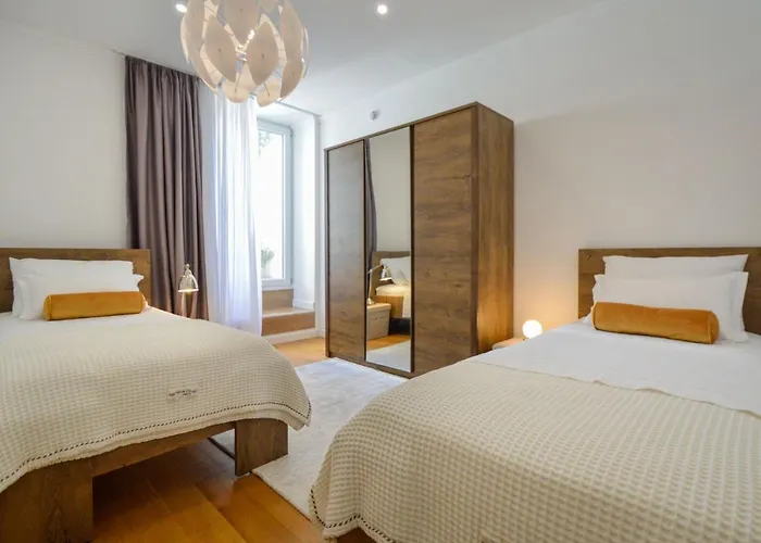 Bloom Garden By Interhome *