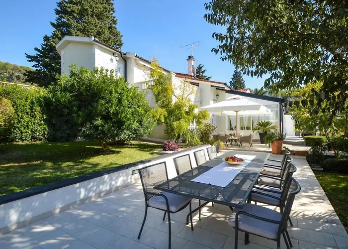 Bloom Garden By Interhome Vakantiehuis Šibenik