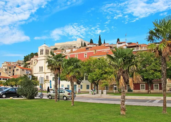 Bloom Garden By Interhome *